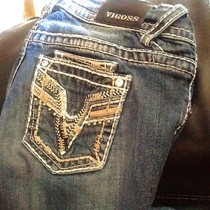 Size 5/6, Vigoss Capris, very good condition, only been worn once.